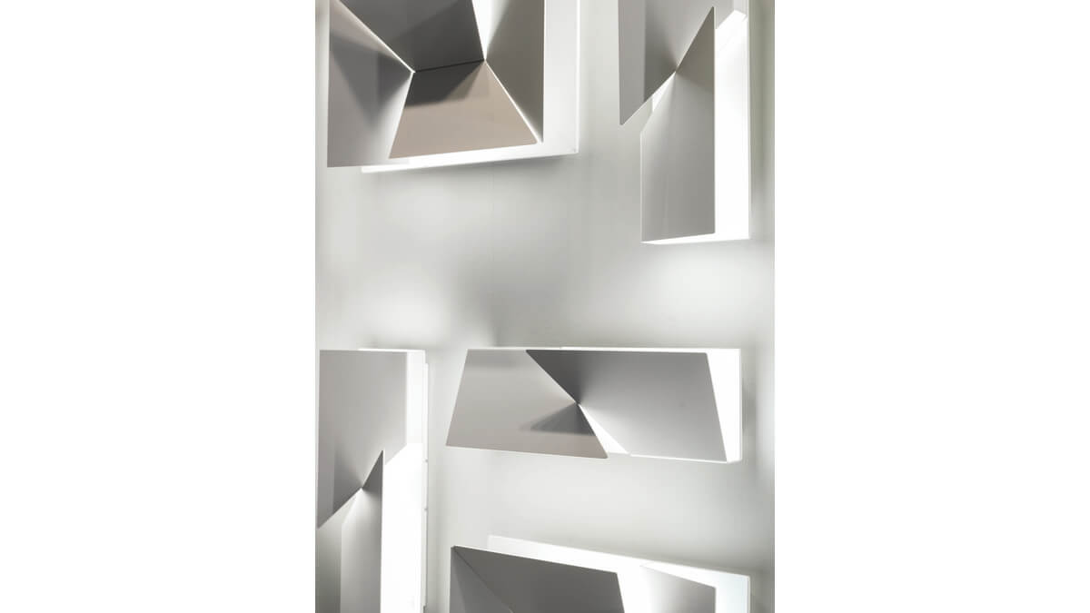 Wall Shadows - immagine 3