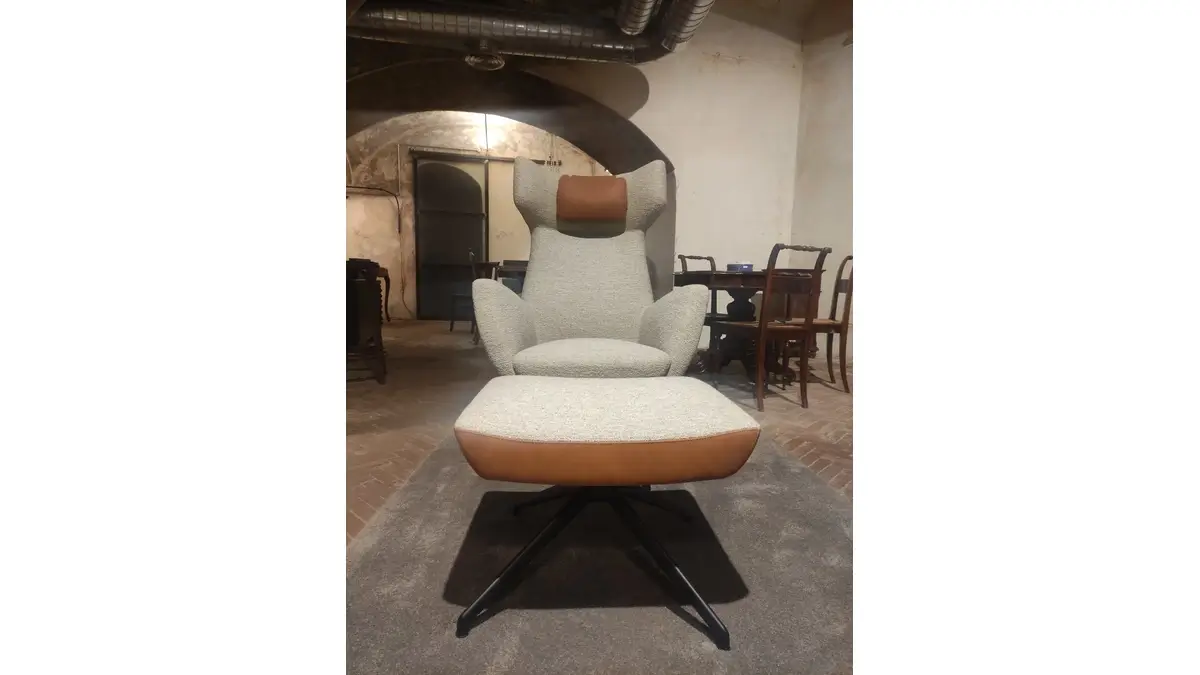 T-Vision con Pouf