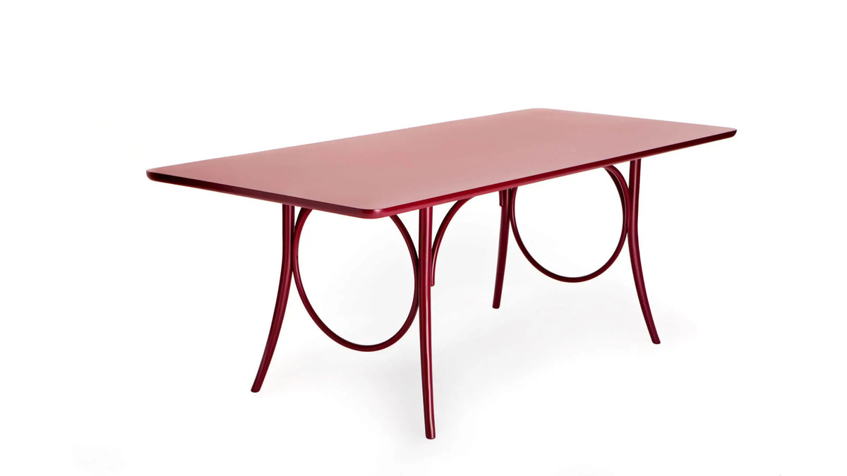 Ring Dining Table